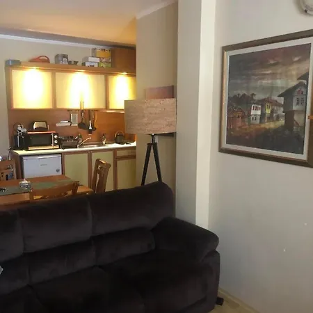 Sequoia Apartment *